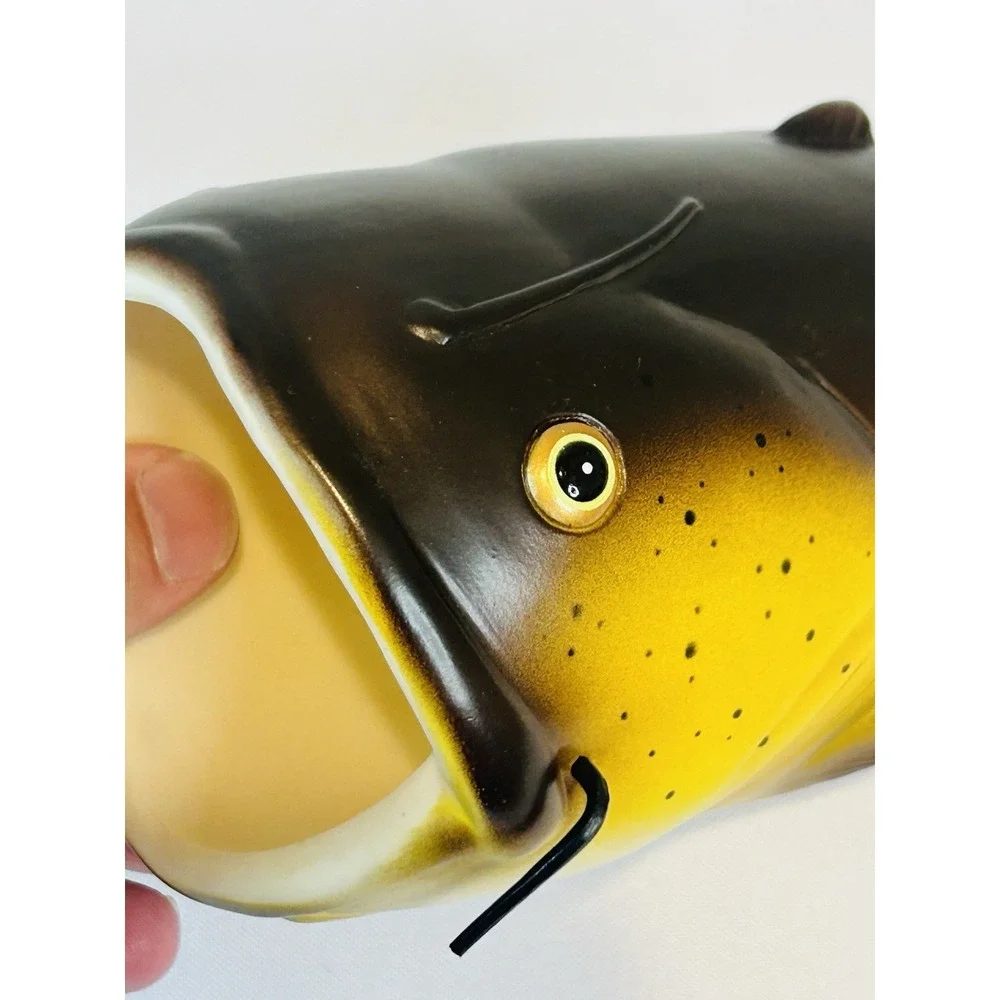 Double Walled CATFISH Fish Head Beer Pop Can Cooler Holder REP Novelty